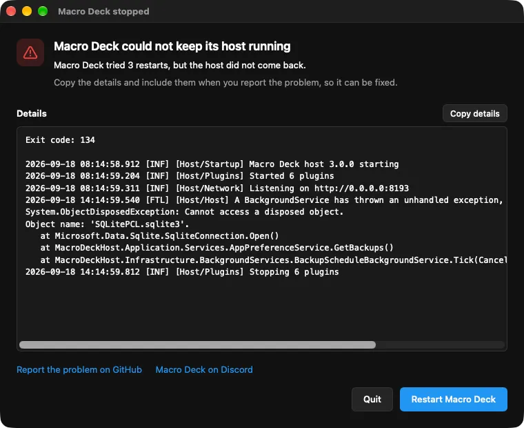 The Macro Deck stopped window: the number of restart attempts, the exit code and the host output, with links to GitHub and Discord